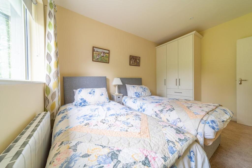 2 Bed Waterfront Property - Close To Courtmacsherry 科克 外观 照片