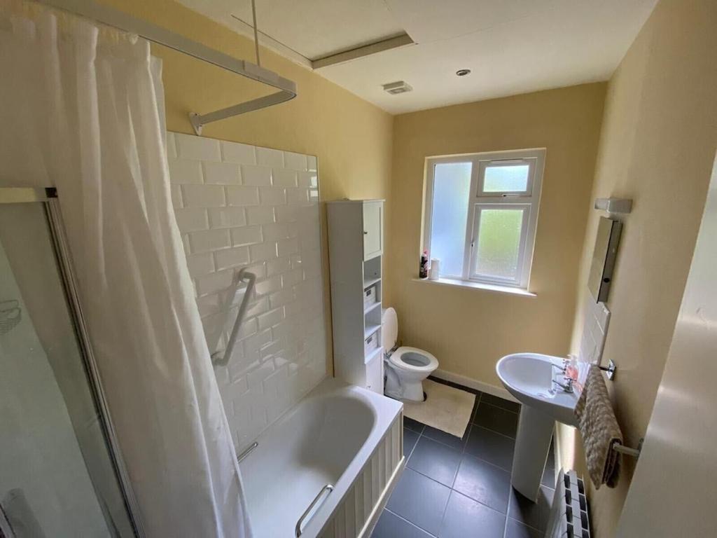 2 Bed Waterfront Property - Close To Courtmacsherry 科克 外观 照片