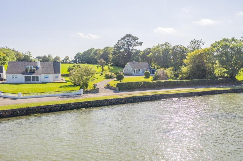 2 Bed Waterfront Property - Close To Courtmacsherry 科克 外观 照片